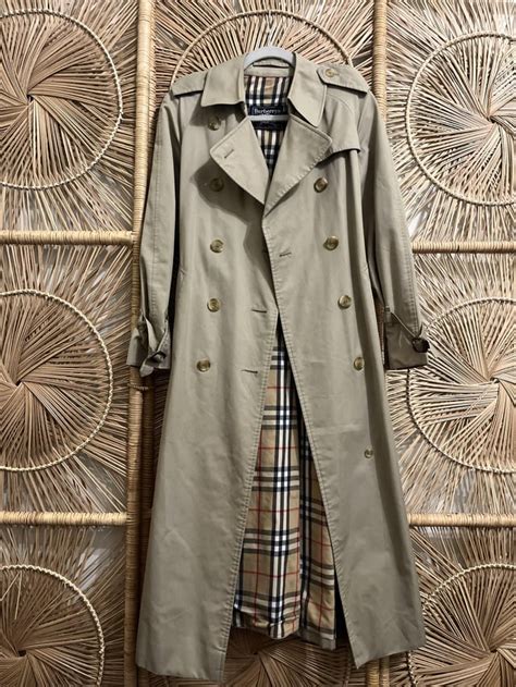 burberrys trench coat identification